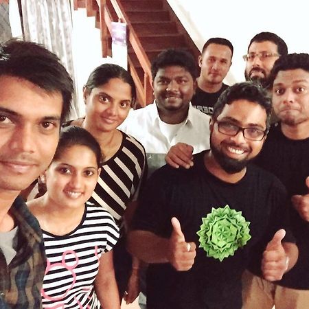 The Vintage Club Hostel Dehiwala-Mount Lavinia ภายนอก รูปภาพ