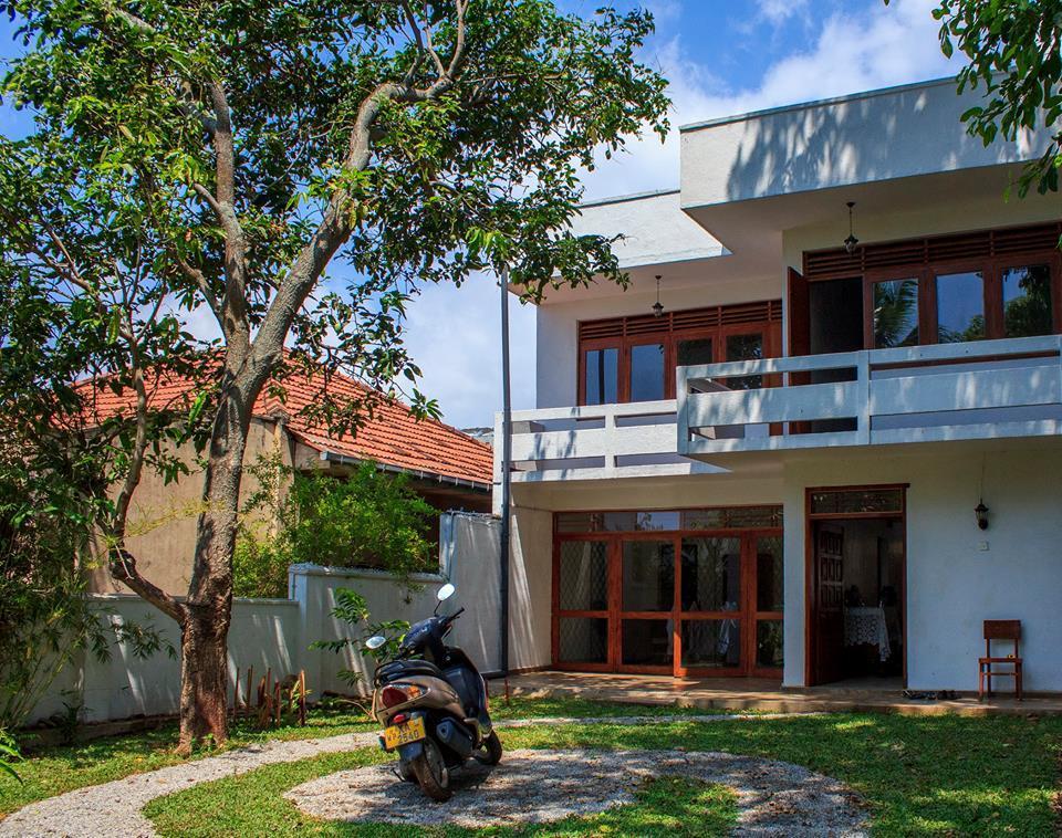 The Vintage Club Hostel Dehiwala-Mount Lavinia ภายนอก รูปภาพ